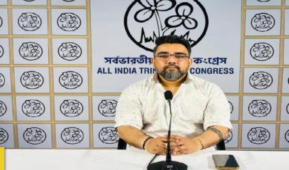 ‘জেল হতে পারে মমতার!’ দল থেকে বাদ পড়তেই কি সব গোপন সত্য ফাঁস করছেন ঋজু দত্ত? ‘জেল হতে পারে মমতার!’ দল থেকে বাদ পড়তেই কি সব গোপন সত্য ফাঁস করছেন ঋজু দত্ত?