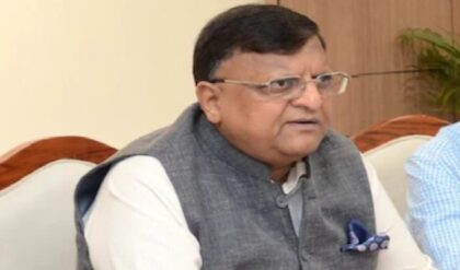 ‘প্রকল্প আটকে থাকলে চলবে না, কাজ শুরু করুন দ্রুত!’ নবান্নে জেলাশাসকদের কড়া বার্তা মুখ্যসচিবের ‘প্রকল্প আটকে থাকলে চলবে না, কাজ শুরু করুন দ্রুত!’ নবান্নে জেলাশাসকদের কড়া বার্তা মুখ্যসচিবের