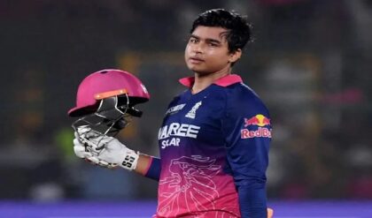 অল্প বয়সেই আকাশছোঁয়া সাফল্য, কিন্তু বিপদে পড়তে পারেন বৈভব! প্রাক্তন তারকার সতর্কবার্তায় চাঞ্চল্য