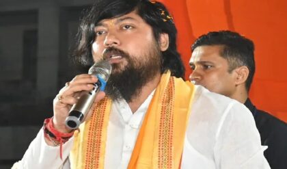 রাজ্যের ক্রীড়ামন্ত্রীর গদিতে বসেই বিস্ফোরক নিশীথ! মেসির সেই ‘রহস্যময়’ ফাইল নিয়ে এ কী ঘোষণা?