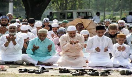 রাস্তায় নামাজ কি এবার অতীত? মসনদে বসেই ‘বিস্ফোরক’ সিদ্ধান্ত শুভেন্দুর, তোলপাড় বাংলা!