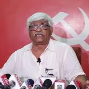 তৃণমূল-বিজেপির ‘সেটিং’ না কি অন্য কিছু? ইভিএম নিয়ে সুজন চক্রবর্তীর বিস্ফোরক মন্তব্যে তোলপাড় রাজ্য রাজনীতি!