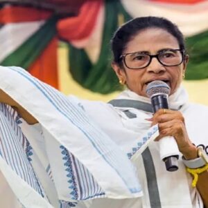 ‘যাঁরা যাওয়ার, চলে যান!’ বিপর্যয়ের পর কালীঘাটে চরম অগ্নিশর্মা মমতা, দল ছাড়ার ফতোয়া?