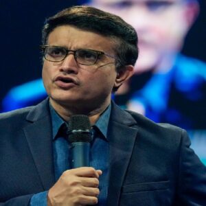“ভদ্র ছেলে সাজতে হলে বাইরে সাজো, মাঠে…”! নিজের বায়োপিক মুক্তির আগে একি বিস্ফোরক মন্তব্য সৌরভের?