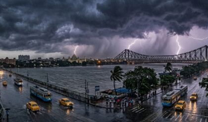 আগামী কয়েক ঘণ্টাতেই নামছে বিপর্যয়! বঙ্গোপসাগরে তৈরি মেগা নিম্নচাপে কোন কোন জেলায় শুরু হবে তোলপাড়?