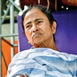 ঘরের মাঠেও শুভেন্দুর কাছে ধরাশায়ী মমতা, ভবানীপুরে কোন সমীকরণে হারল তৃণমূল? ঘরের মাঠেও শুভেন্দুর কাছে ধরাশায়ী মমতা, ভবানীপুরে কোন সমীকরণে হারল তৃণমূল?