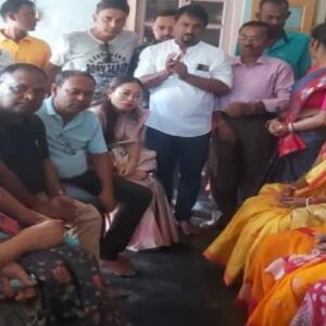নিশ্ছিদ্র নিরাপত্তায় মুড়ল স্ট্রংরুম, তবু কেন রাস্তায় বিজেপি-তৃণমূল? ভোটগণনার কয়েক ঘণ্টা আগে বেনজির ছবি রাজ্যে!