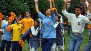 ৬৯৮ নম্বর পেয়ে বাংলায় শ্রেষ্ঠ অভিরূপ, পাশের হারে টেক্কা দিল কোন জেলা?