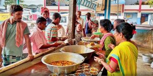 “চাল-ডাল আসা বন্ধ, থমকে গেল উনুন”-মা ক্যান্টিনের ভবিষ্যৎ নিয়ে তুঙ্গে জল্পনা