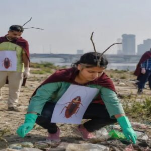কীভাবে সম্ভব? যমুনা নদী পরিষ্কার করতে ময়দানে নামল অতিকায় ‘আরশোলা’ কীভাবে সম্ভব? যমুনা নদী পরিষ্কার করতে ময়দানে নামল অতিকায় ‘আরশোলা’