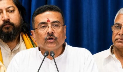 “মমতার মনোনীত সমস্ত অফিসার বরখাস্ত”-প্রথম বৈঠকেই শুভেন্দুর ‘মাস্টারস্ট্রোক’! “মমতার মনোনীত সমস্ত অফিসার বরখাস্ত”-প্রথম বৈঠকেই শুভেন্দুর ‘মাস্টারস্ট্রোক’!