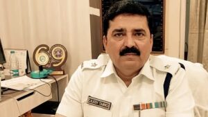 কোথায় লুকোলেন পুলিশকর্তা শান্তনু? খোঁজ পেতে এবার নবান্নের বিশেষ দপ্তরে চিঠি পাঠাল ইডি!