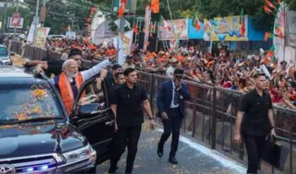 বিশেষ: ১৩টি গাড়ি না কি আরও বেশি? প্রধানমন্ত্রীর কনভয়ে ঠিক কী কী থাকে? বিশেষ: ১৩টি গাড়ি না কি আরও বেশি? প্রধানমন্ত্রীর কনভয়ে ঠিক কী কী থাকে?