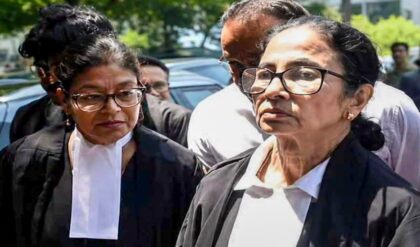 ‘এটা ইউপি নয়!’ মমতার পাল্টা চালে কি ব্যাকফুটে শুভেন্দু? বার কাউন্সিলে রিপোর্ট তলব ঘিরে চরম উত্তেজনা।