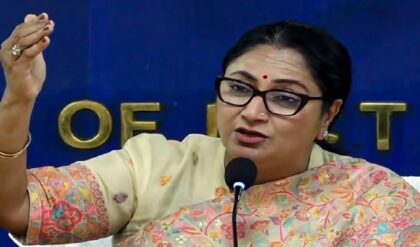 মোদীর আহ্বানে দিল্লির বড় পদক্ষেপ, সপ্তাহে ২ দিন WFH, বদলে গেল অফিসের সময়ও!