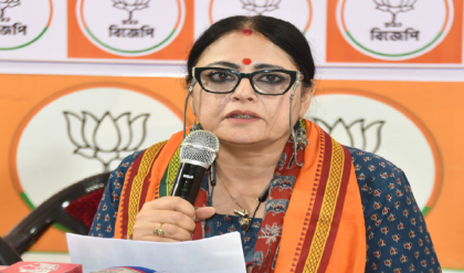 “একটু অ্যাডজাস্ট করুন”-জ্বালানির আকাশছোঁয়া দাম নিয়ে সাফাই মন্ত্রী অগ্নিমিত্রার