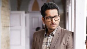 ‘সদ্যোজাত সন্তানের দিকে তাকিয়ে ক্ষমা চেয়েছিলাম’,’পাল্টিবাজ’ তকমা নিয়ে বিস্ফোরক পরমব্রত!