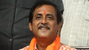 ‘বেআইনি সভা’র তকমা, অনাস্থার হুঁশিয়ারি! পুরসভার অন্দরে ধুন্ধুমার পরিস্থিতি, তোলপাড় রাজ্য রাজনীতি