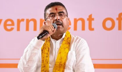 ‘আমি আপনাদেরই লোক’, নন্দীগ্রামবাসীকে বড় আশ্বাস শুভেন্দু অধিকারীর, কী ঘোষণা করলেন তিনি? ‘আমি আপনাদেরই লোক’, নন্দীগ্রামবাসীকে বড় আশ্বাস শুভেন্দু অধিকারীর, কী ঘোষণা করলেন তিনি?