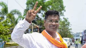 ‘সিংহম’-এর কাছে হার মানলেন ‘পুষ্পা’! জামানত বাজেয়াপ্ত তৃণমূলের জাহাঙ্গীরের