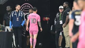 SPORTS: আর্জেন্তিনার শিবিরে বড় ধাক্কা? মেসির চোট ঘিরে ফ্যানদের তুঙ্গে দুশ্চিন্তা