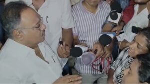 ‘আস্থা রাখুন, শুভেন্দু দেখবেন!’-চাকরিপ্রার্থীদের আশার আলো শমীক ভট্টাচার্যের কথায়