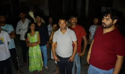 OMG! স্বামী-স্ত্রী সহ তিনজনকে এলোপাথাড়ি কোপ, পলাতক অভিযুক্ত ব্রহ্মপ্রকাশ OMG! স্বামী-স্ত্রী সহ তিনজনকে এলোপাথাড়ি কোপ, পলাতক অভিযুক্ত ব্রহ্মপ্রকাশ
