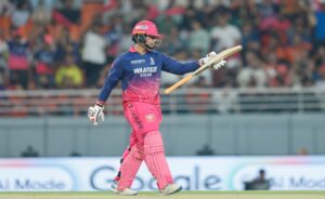 ১৬ বলে হাফ ৫০ রান বৈভবের, কামিন্সের ওভারে ২৫ রান তুলে ইতিহাস সূর্যবংশীর