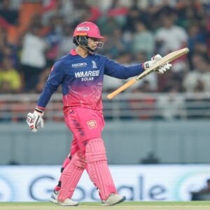 ১৬ বলে হাফ ৫০ রান বৈভবের, কামিন্সের ওভারে ২৫ রান তুলে ইতিহাস সূর্যবংশীর ১৬ বলে হাফ ৫০ রান বৈভবের, কামিন্সের ওভারে ২৫ রান তুলে ইতিহাস সূর্যবংশীর