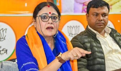“৩ হাজার টাকার জন্য ১২ পাতার ফর্ম!”-কেন এতো ঝক্কি? সাফাই দিলেন অগ্নিমিত্রা