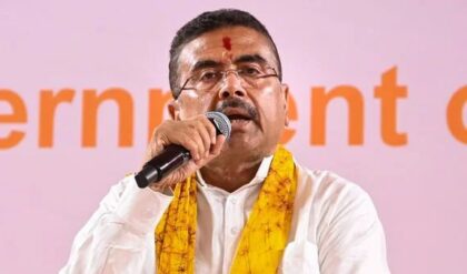 “বাড়ি বাড়ি গিয়ে হবে ফর্ম ফিলআপ”-অন্নপূর্ণা ভাণ্ডার নিয়ে যে বার্তা দিলেন শুভেন্দু