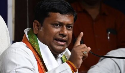 অনুপ্রবেশকারীদের বিরুদ্ধে কড়া অবস্থান কেন্দ্রীয় মন্ত্রীর, ‘ভারত ধর্মশালা নয়’, হুঙ্কার সুকান্তের অনুপ্রবেশকারীদের বিরুদ্ধে কড়া অবস্থান কেন্দ্রীয় মন্ত্রীর, ‘ভারত ধর্মশালা নয়’, হুঙ্কার সুকান্তের
