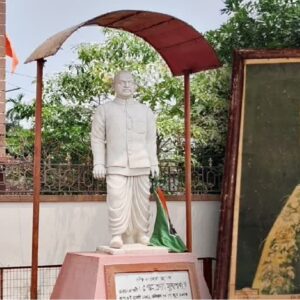 অনাদরে শ্যামাপ্রসাদের পৈতৃক ভিটে! স্বরাষ্ট্রমন্ত্রীর সংস্কারের প্রতিশ্রুতি পূরণের অপেক্ষায় জিরাট