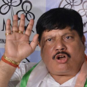SIR নিয়ে সুপ্রিম কোর্টের রায়ে বড় ধাক্কা বিরোধীদের! তৃণমূলকে কটাক্ষ করে সরব শাসকদল SIR নিয়ে সুপ্রিম কোর্টের রায়ে বড় ধাক্কা বিরোধীদের! তৃণমূলকে কটাক্ষ করে সরব শাসকদল