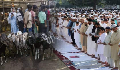 ইদের মেগা নমাজ এবার ব্রিগেডে! মমতা জমানার ঐতিহ্যে ইতি টেনে ‘সম্প্রীতির বার্তা’ শুভেন্দু সরকারের ইদের মেগা নমাজ এবার ব্রিগেডে! মমতা জমানার ঐতিহ্যে ইতি টেনে ‘সম্প্রীতির বার্তা’ শুভেন্দু সরকারের