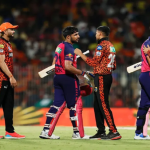 ১৫ বছরের খুদে তুর্কিই কি কামিন্সের রাতের ঘুম কাড়ল? রাজস্থান-হায়দরাবাদ এলিমিনেটরে নজর বৈভবের ওপর! ১৫ বছরের খুদে তুর্কিই কি কামিন্সের রাতের ঘুম কাড়ল? রাজস্থান-হায়দরাবাদ এলিমিনেটরে নজর বৈভবের ওপর!