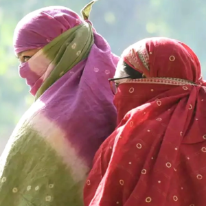 রাজস্থানে আগুনের বৃষ্টি! ৪৮ ডিগ্রি ছাড়াল পারদ, ৩ জেলায় জারি চরম ‘রেড অ্যালার্ট’ রাজস্থানে আগুনের বৃষ্টি! ৪৮ ডিগ্রি ছাড়াল পারদ, ৩ জেলায় জারি চরম ‘রেড অ্যালার্ট’
