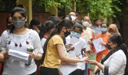 ২০২৬-এর পরীক্ষা যেন মরণফাঁস! নিট বাতিল থেকে সিবিএসই-র টালবাহানা—কোথায় গিয়ে থামবে পড়ুয়াদের যন্ত্রণা?