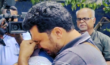 এবার পকেট খালি হবে ‘অযোগ্য’ শিক্ষকদের! বেতন ফেরাতে জেলাশাসকদের কড়া নির্দেশ শুভেন্দু সরকারের