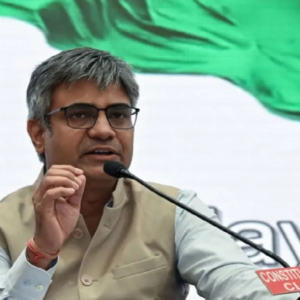 দল ছাড়তেই বিপাকে সন্দীপ পাঠক! দুর্নীতির পর এবার নারী নিগ্রহের বিস্ফোরক অভিযোগ, বাড়িতে হানা পুলিশের