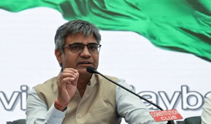 দল ছাড়তেই বিপাকে সন্দীপ পাঠক! দুর্নীতির পর এবার নারী নিগ্রহের বিস্ফোরক অভিযোগ, বাড়িতে হানা পুলিশের