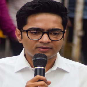 ঠিকানা বদলের খবর জানেন না সিআইডি? কালীঘাটে গিয়ে অভিষেককে নোটিস ধরাল তদন্তকারী দল