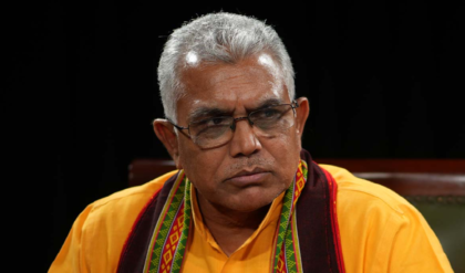লক্ষ লক্ষ অনুপ্রবেশকারী ভোগ করছে সরকারি সুবিধা! বড় অভিযানের ডাক দিলীপ ঘোষের লক্ষ লক্ষ অনুপ্রবেশকারী ভোগ করছে সরকারি সুবিধা! বড় অভিযানের ডাক দিলীপ ঘোষের