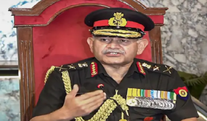 অপারেশন সিঁদুর ২.০-র হুঙ্কার! যুদ্ধের প্রস্তুতি নিয়ে বিস্ফোরক সেনাপ্রধান অপারেশন সিঁদুর ২.০-র হুঙ্কার! যুদ্ধের প্রস্তুতি নিয়ে বিস্ফোরক সেনাপ্রধান