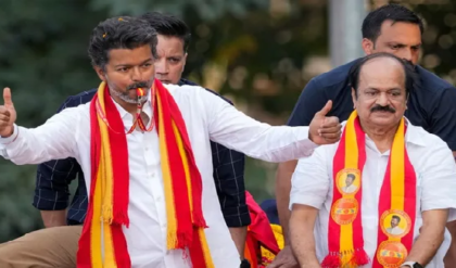 তামিলনাড়ুর রাজনীতিতে হলুদ ঝড়, ধোনির স্ট্র্যাটেজিতেই কি কিস্তিমাত করলেন বিজয়?