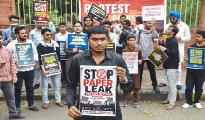 প্রশ্নফাঁসের জন্য নেওয়া হয়েছিল ‘অনলাইন ক্লাস’! সরকারি প্রশ্ন তৈরি করে নিজেই ফাঁস করলেন এই কুখ্যাত অধ্যাপক!