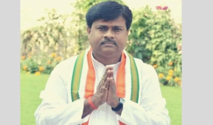 পালাতে গিয়ে ছিঁড়ল পাজামা, পুলিশের চোখে ধুলো দিতে টি-শার্ট পরে ড্রেন টপকালেন দিলীপ মণ্ডল! বিষ্ণুপুরে তোলপাড়!