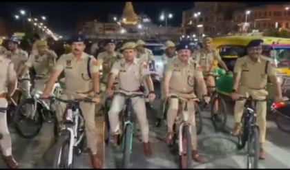 মোদী ম্যাজিকে সাইকেলে চড়ল পুলিশ! জ্বালানি বাঁচাতে রাজস্থানে নেওয়া হলো নজিরবিহীন মেগা সিদ্ধান্ত!