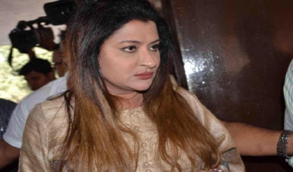 ‘জয় বাংলা বনাম জয় শ্রীরাম’, শপথের মঞ্চেও থামল না সংঘাত! বিজেপি বিধায়কের মুখে ছাই দিয়ে কী বললেন নয়না?