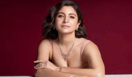 চেনার উপায় নেই! অনুষ্কা শর্মার ভোলবদল দেখে হতবাক নেটপাড়া, ঠোঁটে কি সার্জারি করালেন অভিনেত্রী?